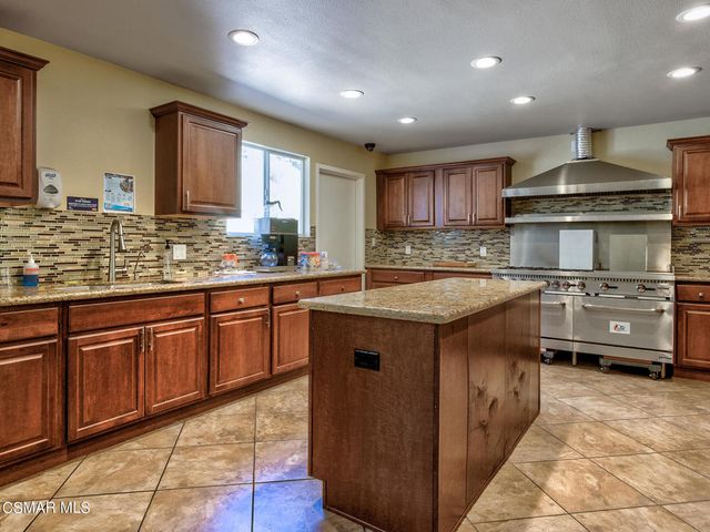 289 El Cielo, Newbury Park, CA 91320