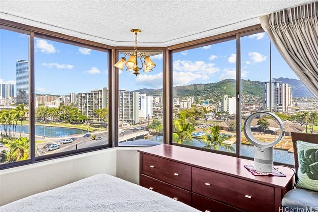 444 Niu Street 914, Honolulu, HI 96815