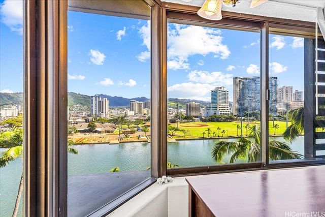 444 Niu Street 914, Honolulu, HI 96815