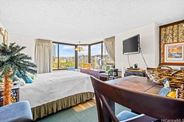 444 Niu Street 914, Honolulu, HI 96815