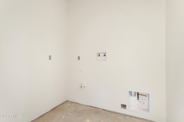 9413 S Caballero Loop, Hereford, AZ 85615