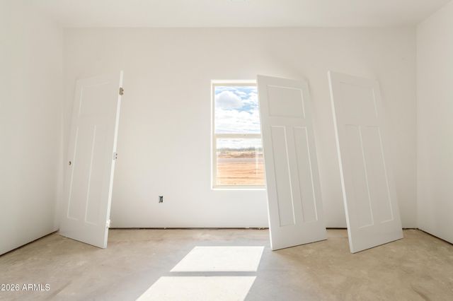 9413 S Caballero Loop, Hereford, AZ 85615