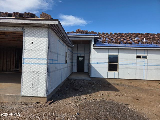 9413 S Caballero Loop, Hereford, AZ 85615