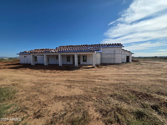 9413 S Caballero Loop, Hereford, AZ 85615