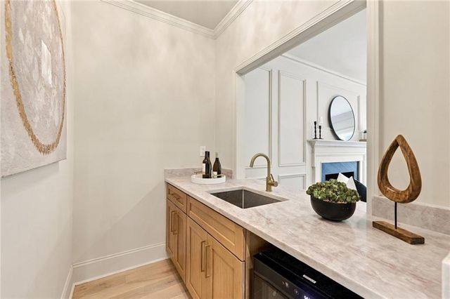 6040 Blackwater Trail, Sandy Springs, GA 30328