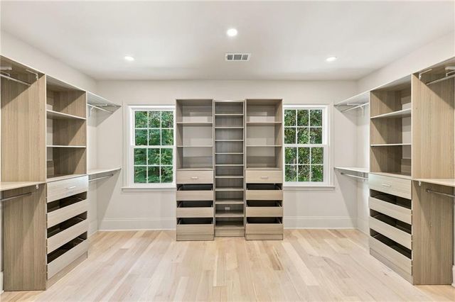 6040 Blackwater Trail, Sandy Springs, GA 30328