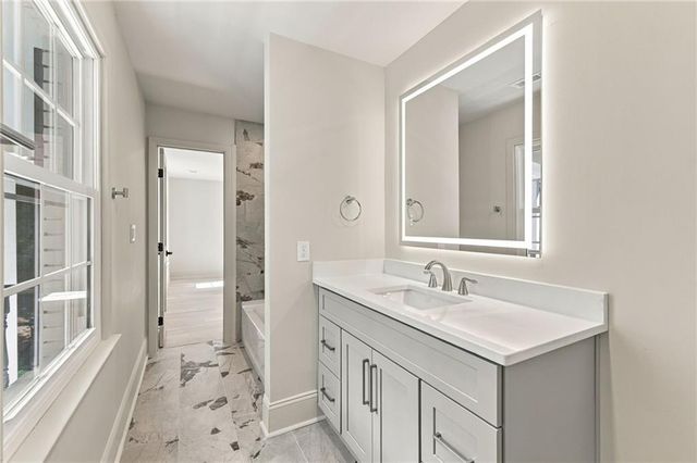6040 Blackwater Trail, Sandy Springs, GA 30328