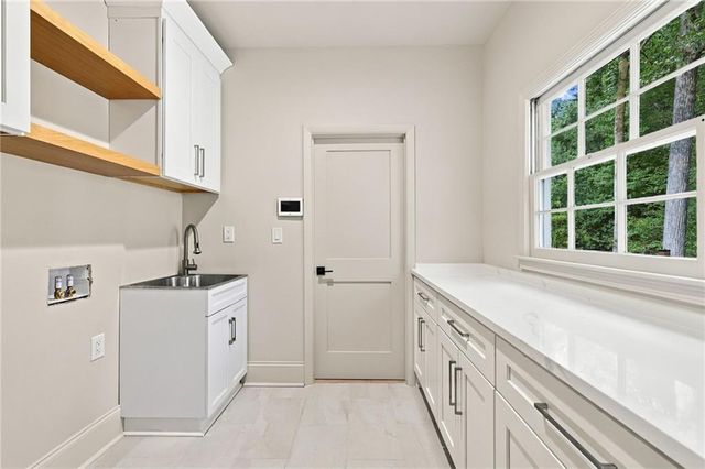 6040 Blackwater Trail, Sandy Springs, GA 30328