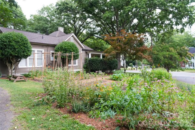 521 S York Street, Gastonia, NC 28052