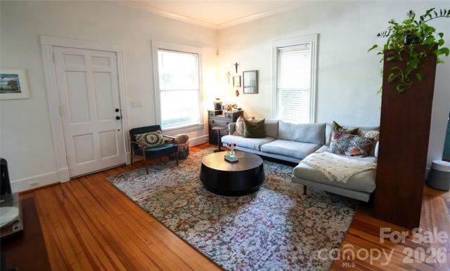 521 S York Street, Gastonia, NC 28052
