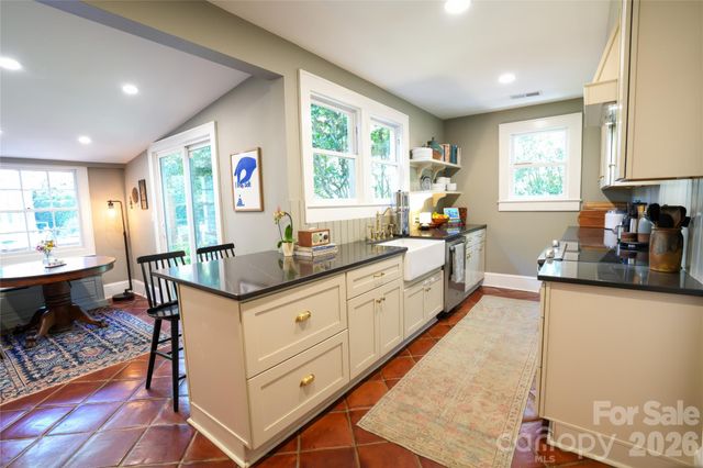 521 S York Street, Gastonia, NC 28052