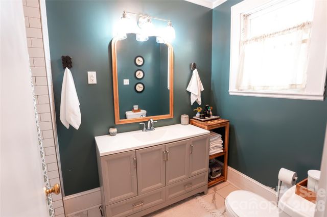 521 S York Street, Gastonia, NC 28052