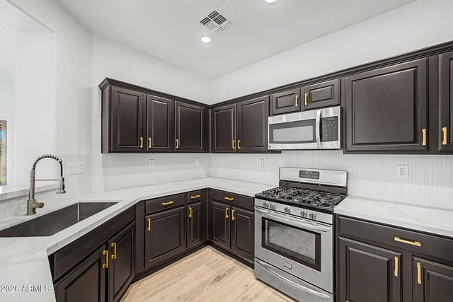 39930 N MESSNER Way, Anthem, AZ 85086