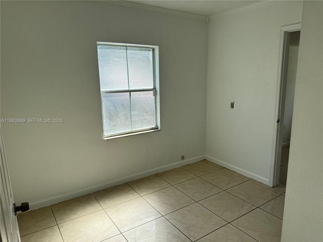 1178 NW 105th Terrace, Miami, FL 33150
