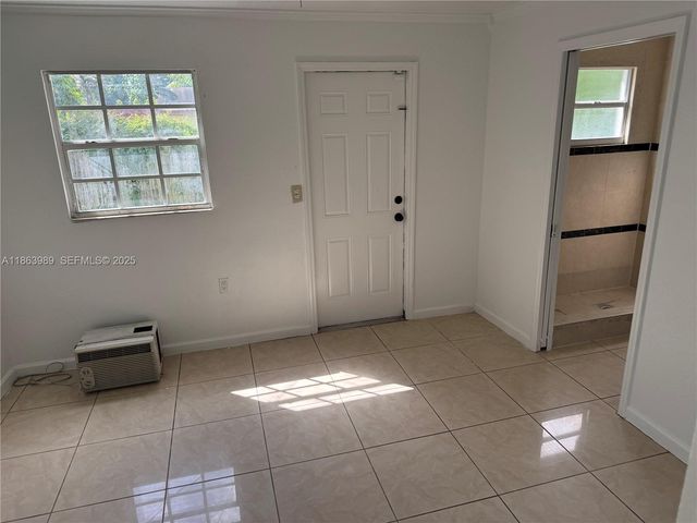 1178 NW 105th Terrace, Miami, FL 33150