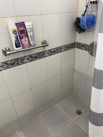 1178 NW 105th Terrace, Miami, FL 33150