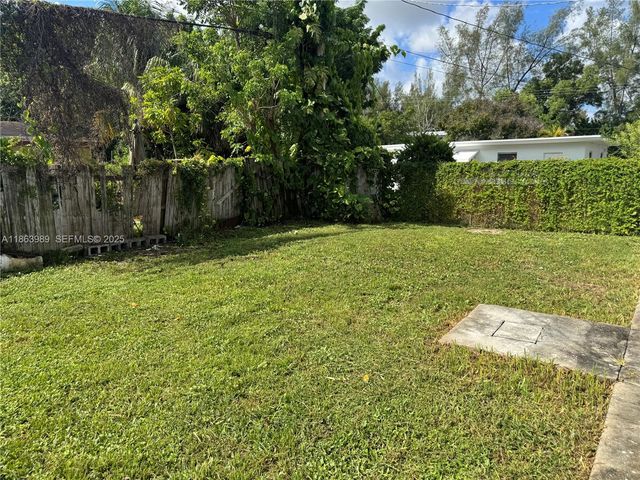 1178 NW 105th Terrace, Miami, FL 33150