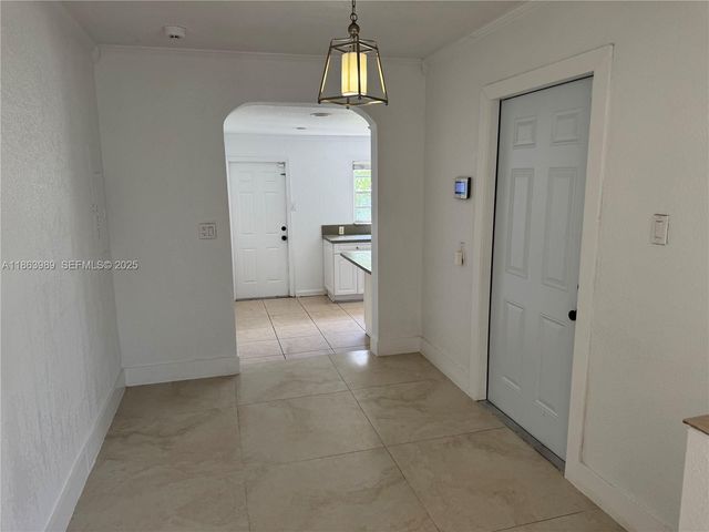 1178 NW 105th Terrace, Miami, FL 33150