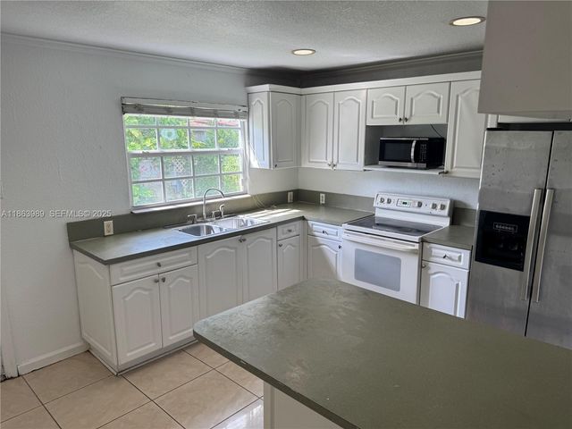 1178 NW 105th Terrace, Miami, FL 33150