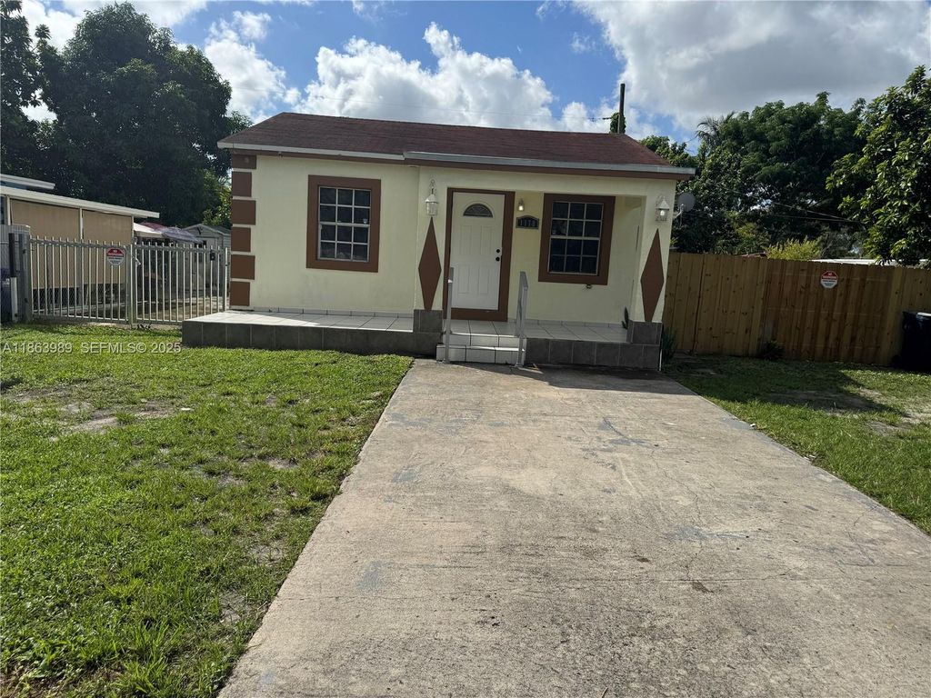 1178 NW 105th Terrace, Miami, FL 33150