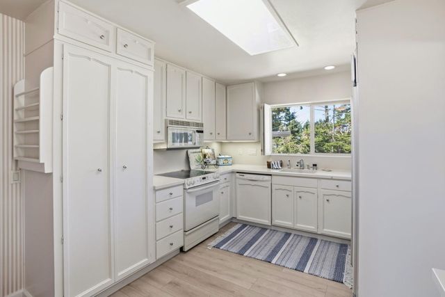 59 Skyline Crest Drive, Monterey, CA 93940