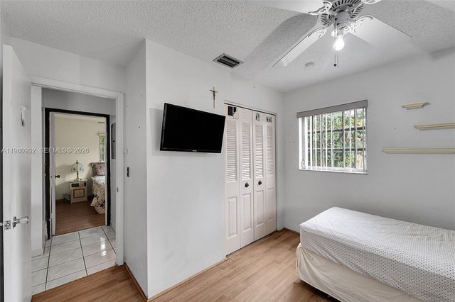 6141 Funston St, Hollywood, FL 33023