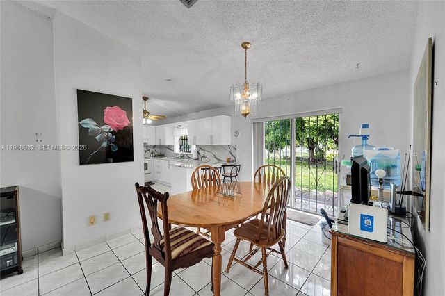 6141 Funston St, Hollywood, FL 33023