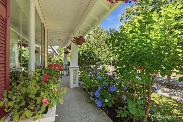 7021 Carmichael Avenue SE, Snoqualmie, WA 98065