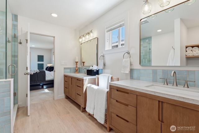 7021 Carmichael Avenue SE, Snoqualmie, WA 98065