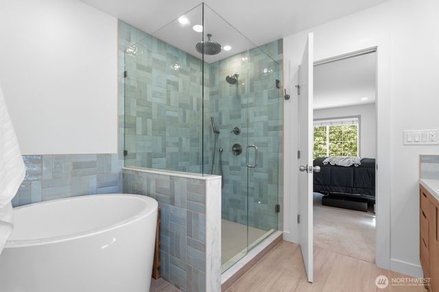 7021 Carmichael Avenue SE, Snoqualmie, WA 98065