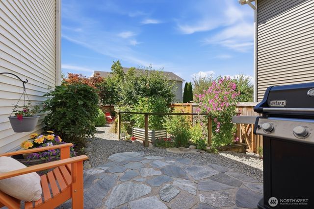 7021 Carmichael Avenue SE, Snoqualmie, WA 98065