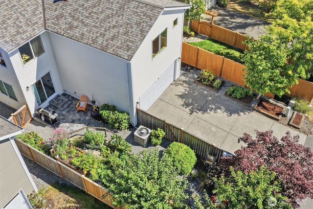 7021 Carmichael Avenue SE, Snoqualmie, WA 98065