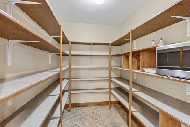 2243 W GLENALDEN DR, Germantown, TN 38139