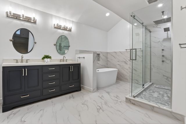 2243 W GLENALDEN DR, Germantown, TN 38139