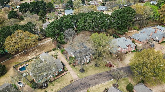 2243 W GLENALDEN DR, Germantown, TN 38139