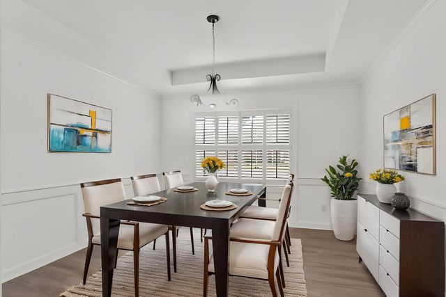 2243 W GLENALDEN DR, Germantown, TN 38139