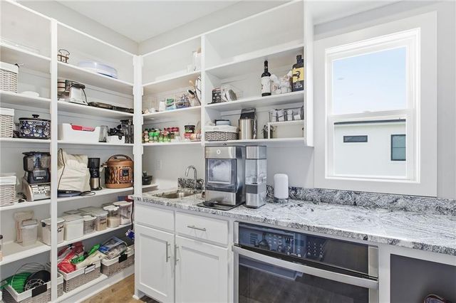7511 N Gower Avenue, Kansas City, MO 64151