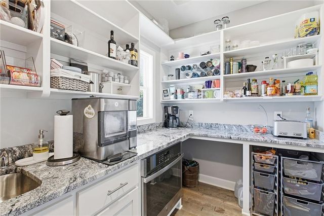 7511 N Gower Avenue, Kansas City, MO 64151