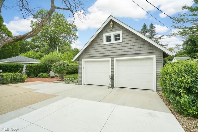 2045 Lorena Avenue, Akron, OH 44313