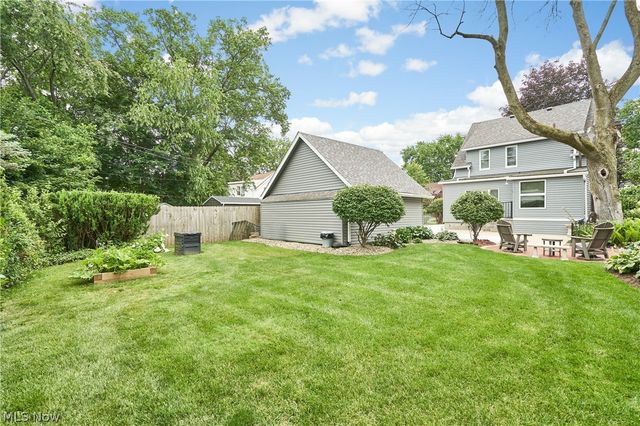 2045 Lorena Avenue, Akron, OH 44313