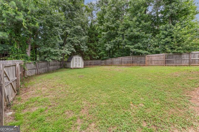 186 W Chestnut Way, Dallas, GA 30132