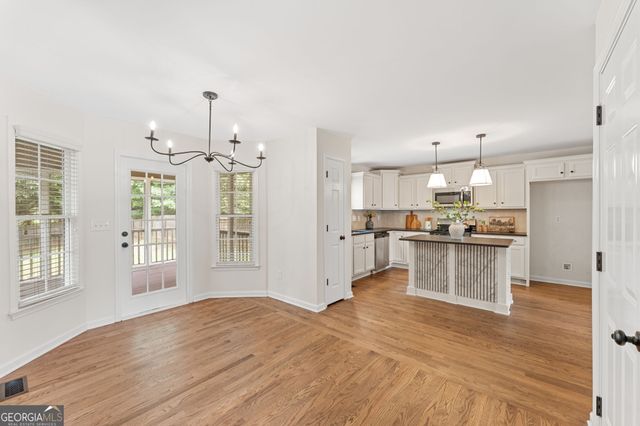 186 W Chestnut Way, Dallas, GA 30132