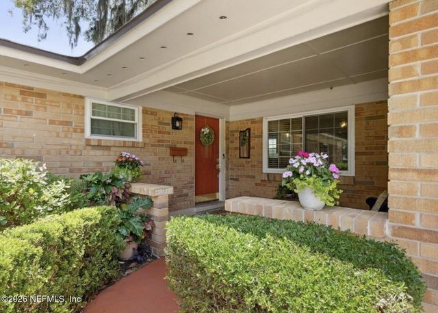 1054 HARVEST Cove, Jacksonville, FL 32221