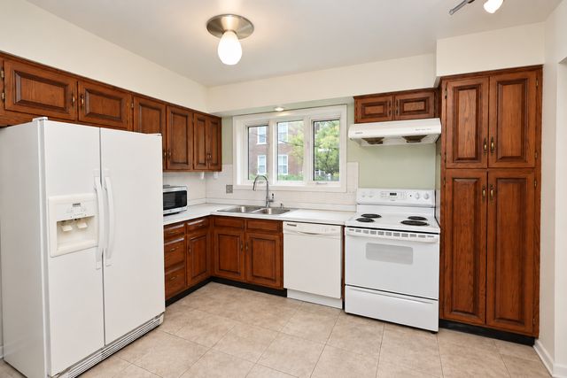 2001 Sherman Avenue 407, Evanston, IL 60201