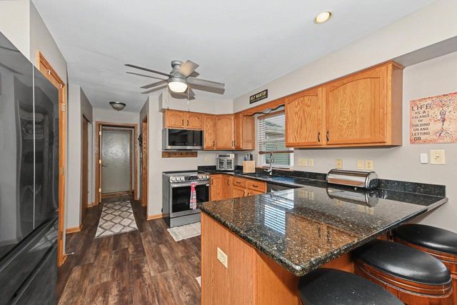 5730 Eagle Point DRIVE, Racine, WI 53406