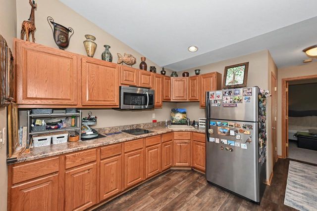 5730 Eagle Point DRIVE, Racine, WI 53406