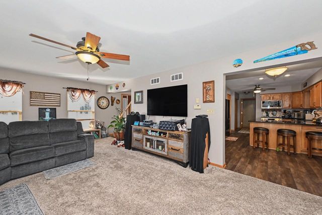 5730 Eagle Point DRIVE, Racine, WI 53406