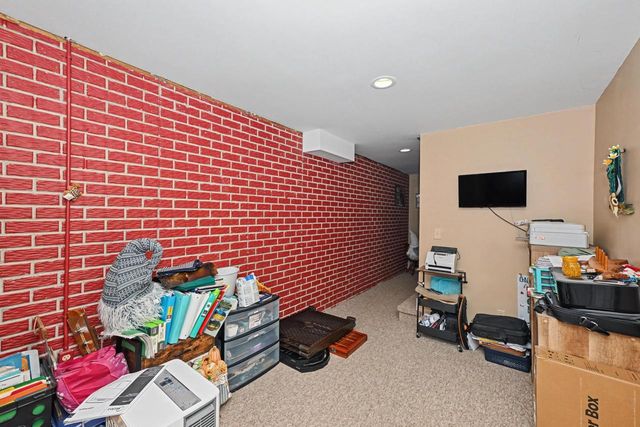 5730 Eagle Point DRIVE, Racine, WI 53406