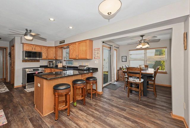 5730 Eagle Point DRIVE, Racine, WI 53406