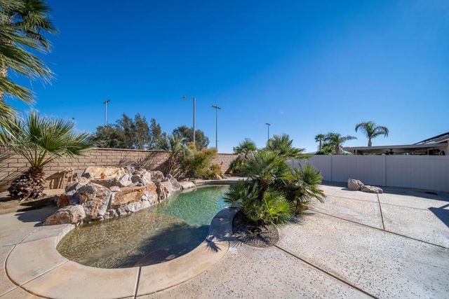 11788 Mountain Hawk Lane, Desert Hot Springs, CA 92240